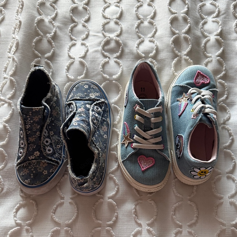 Kids Blue Floral and Heart Sneakers